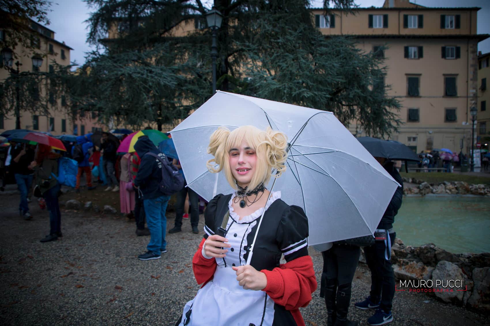 Comics 2019, cala il sipario. Nello zoom di Mauro Pucci le foto più belle dell’ultima giornata lucchese dei cosplayers sotto la pioggia