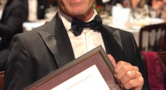 Riccardo Barsottelli, patròn di Locanda al Colle,  riceve a Londra il riconoscimento internazionale di Best Host of the Year  per il World Boutique Hotel Awards