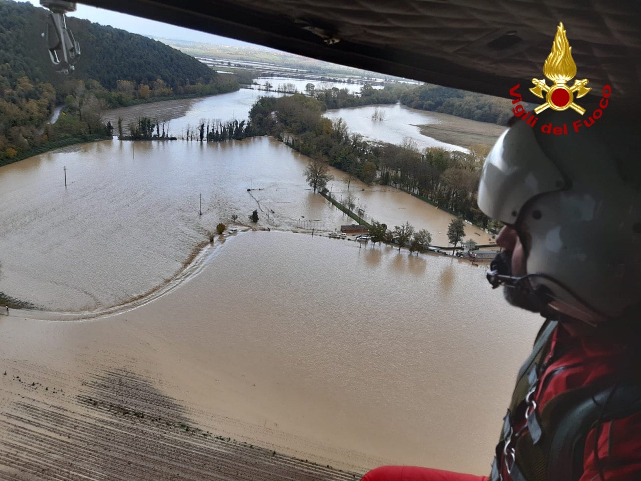 Maltempo in Toscana, le immagini dei Vigili del Fuoco