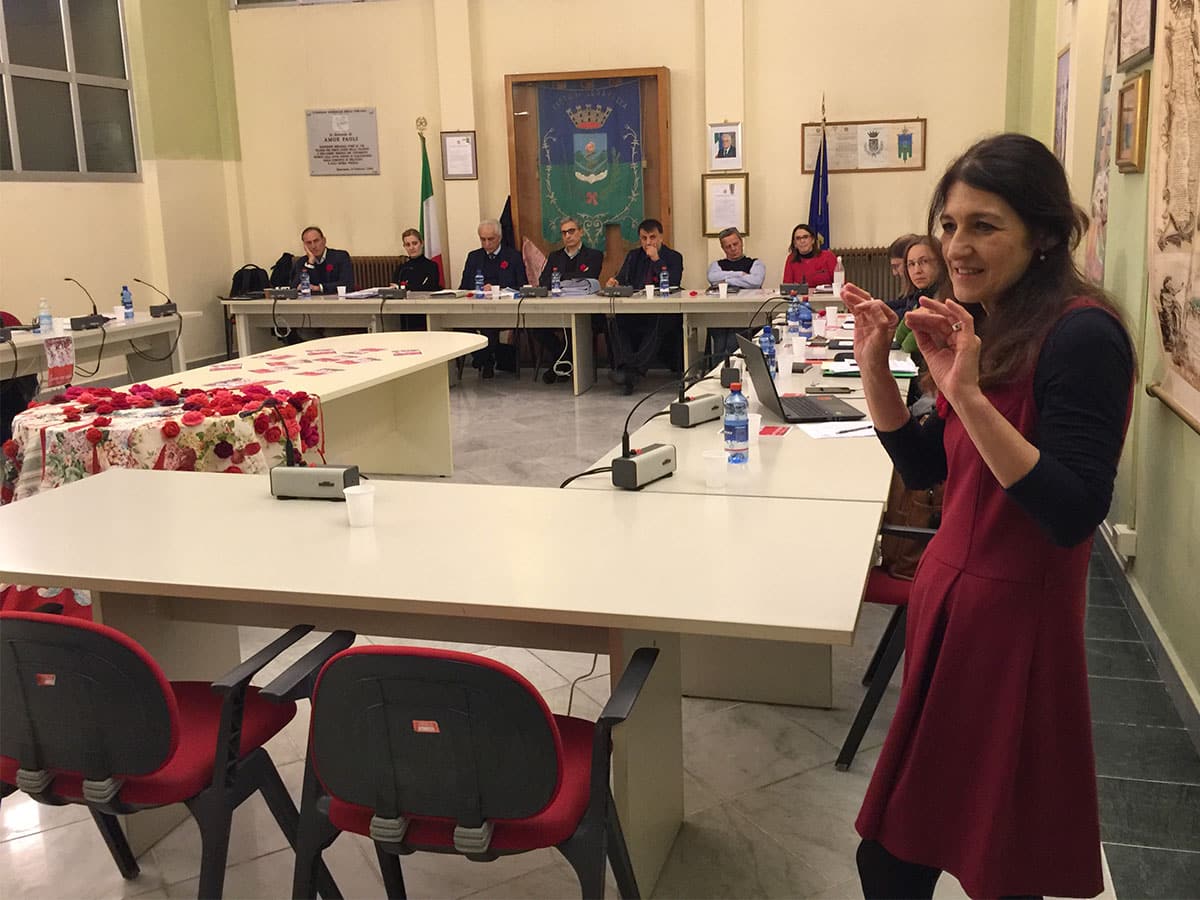 Elisabetta Salvatori in Consiglio comunale contro la violenza di genere