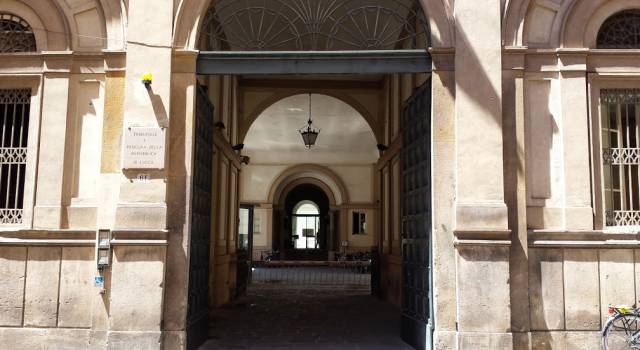 Covid: positivi in tribunale a Lucca, stop udienze