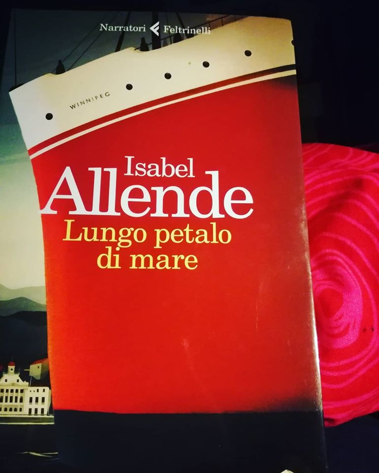 Lungo petalo di mare [Recensione libro]