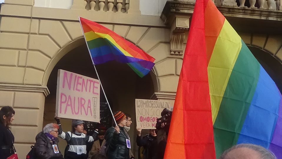 Repubblica Viareggina in piazza ad Altopascio: contro omofobia e discriminazione non si deve tacere