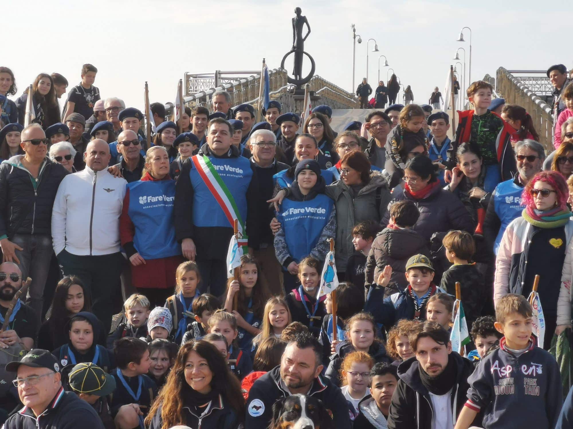 Mare d’inverno, in 500 a pulire la spiaggia