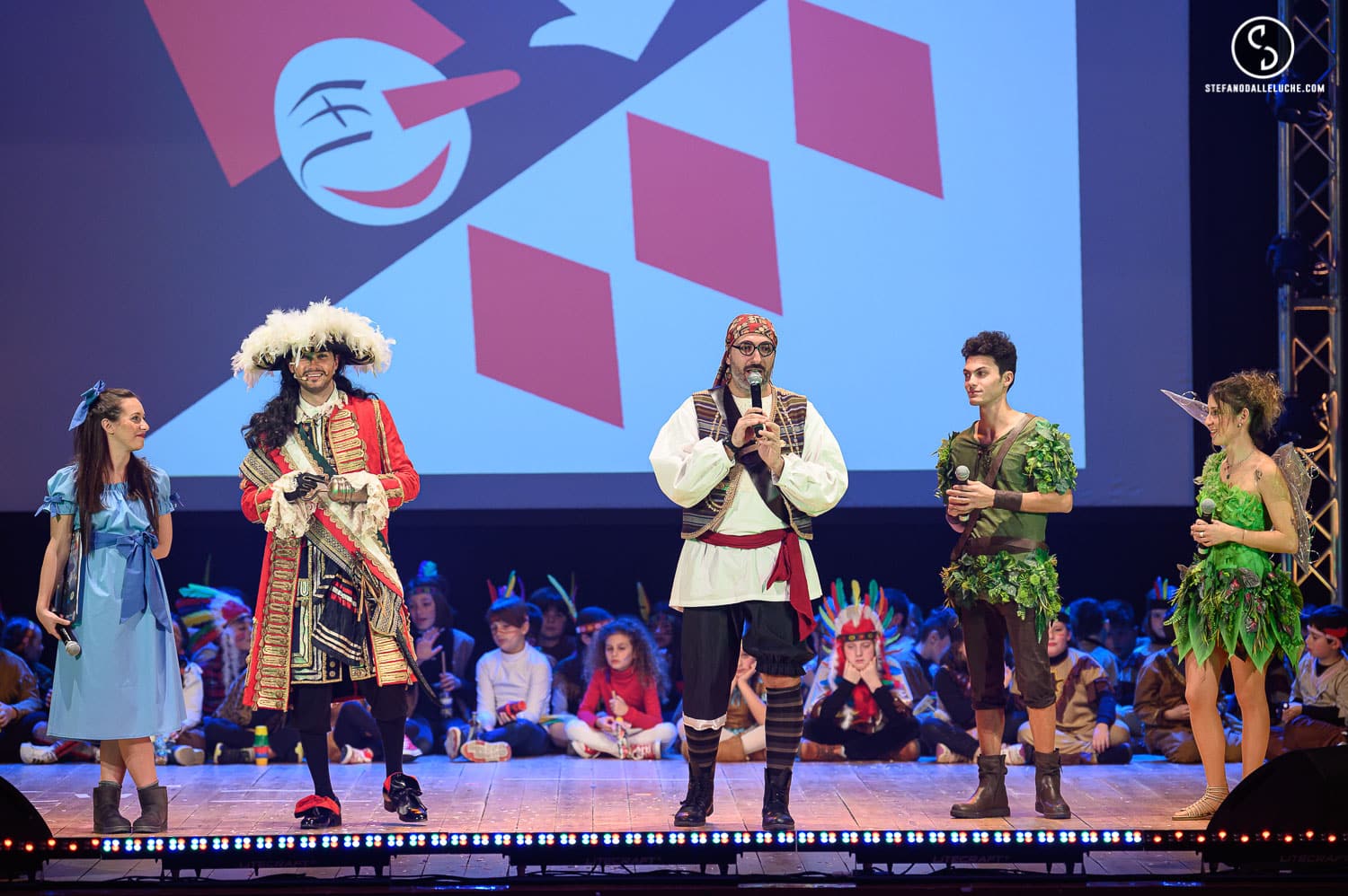 Festival di Burlamacco, le immagini della prima serata nelle foto di Stefano Dalle Luche