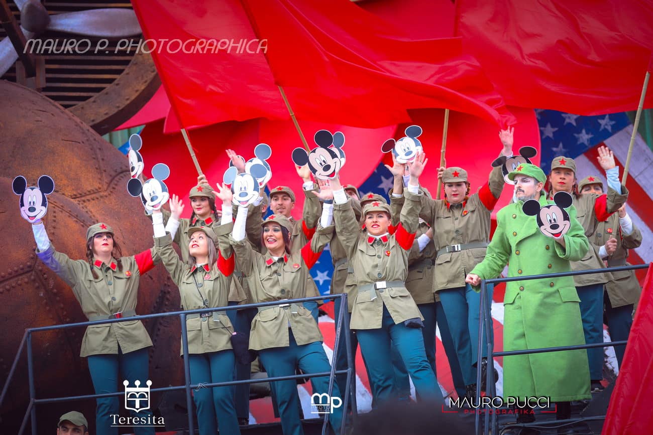 CARNEVALE VIAREGGIO 2020 MARTEDI GRASSO FOTO PUCCI 3