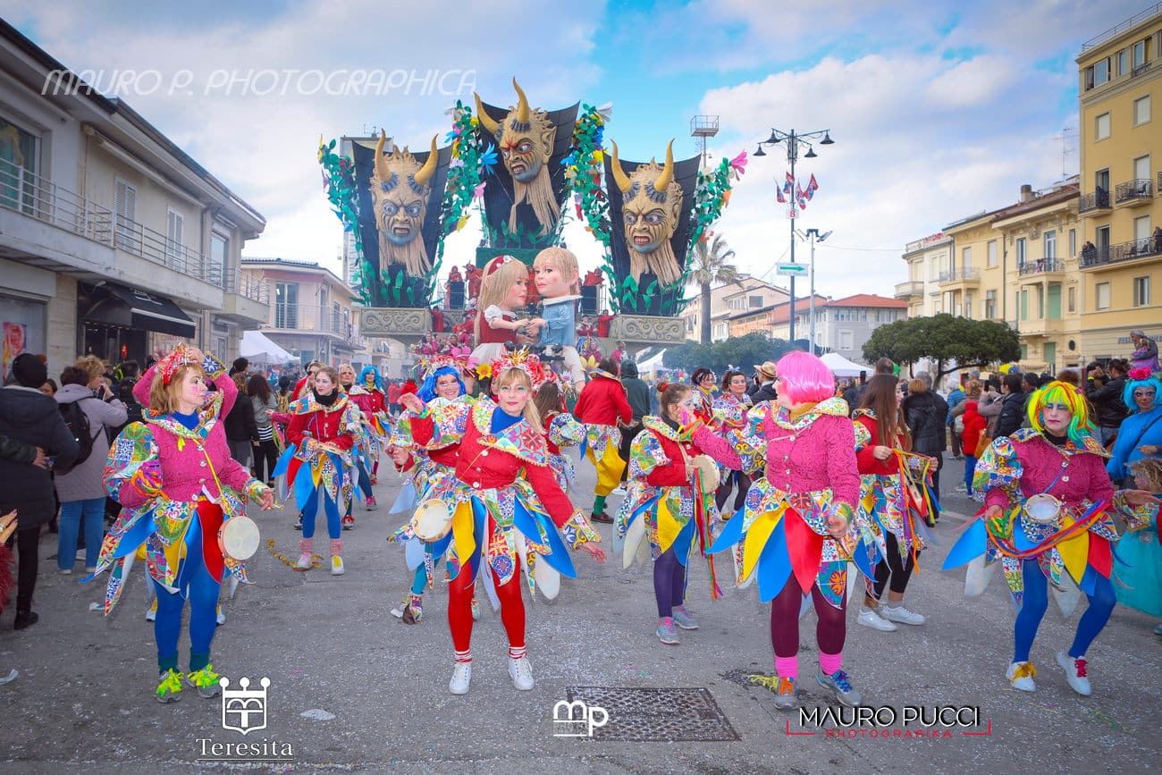 CARNEVALE VIAREGGIO 2020 MARTEDI GRASSO FOTO PUCCI 42