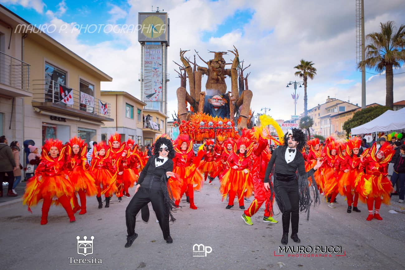 CARNEVALE VIAREGGIO 2020 MARTEDI GRASSO FOTO PUCCI 50