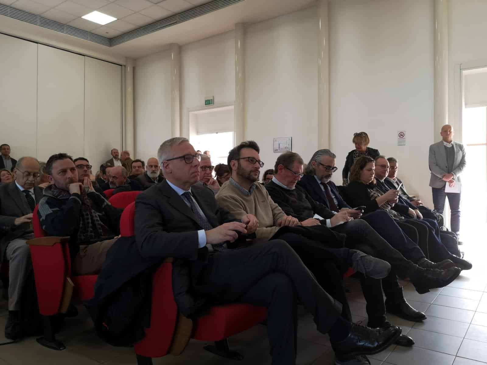 Coronavirus, Del Ghingaro convoca i sindaci della Versilia: oggi summit in Regione