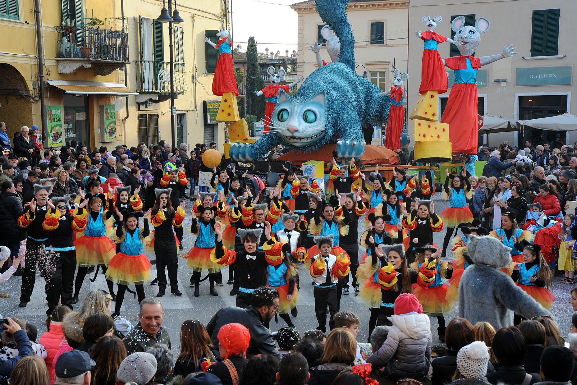 Tutto pronto per il primo corso del Carnevale Pietrasantino