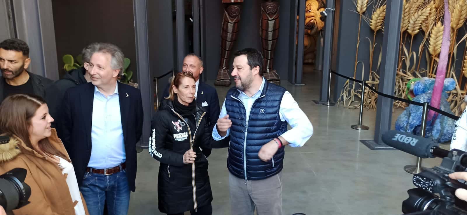 Matteo Salvini in visita alla Cittadella del Carnevale parla anche del Coronavirus