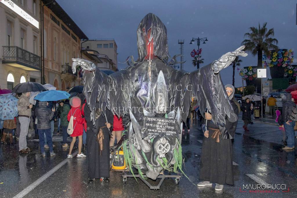 carnevale di viareggio 2020 primo corso 123