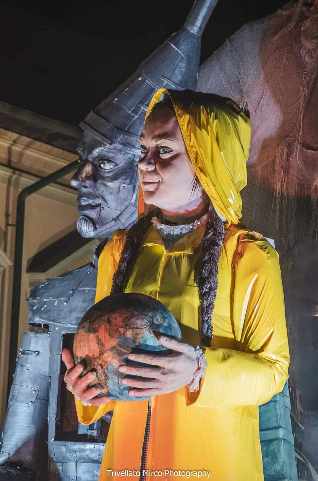 carnevale di viareggio terzo corso foto di mirco trivellato 2