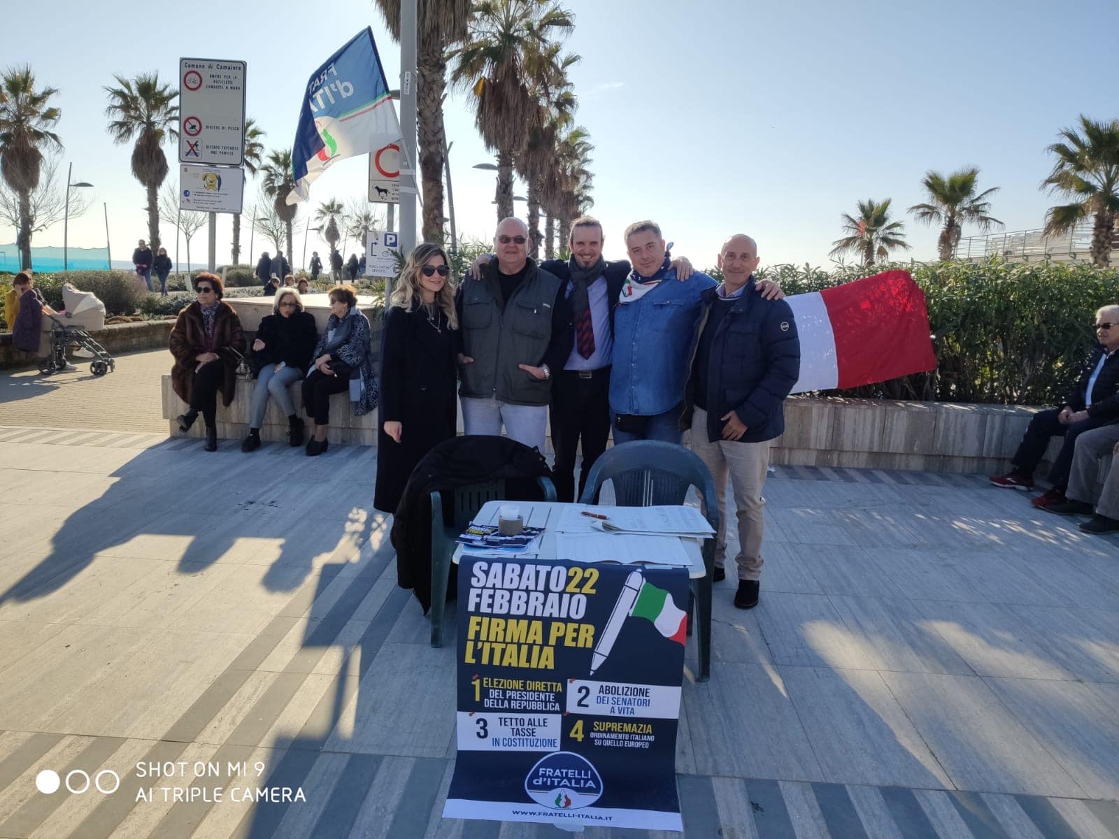 Lido di Camaiore: successo per la raccolta firme di Fratelli d’Italia