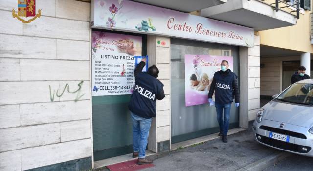 Sfruttamento della prostituzione, chiuso un centro massaggi a Viareggio: arrestata una donna