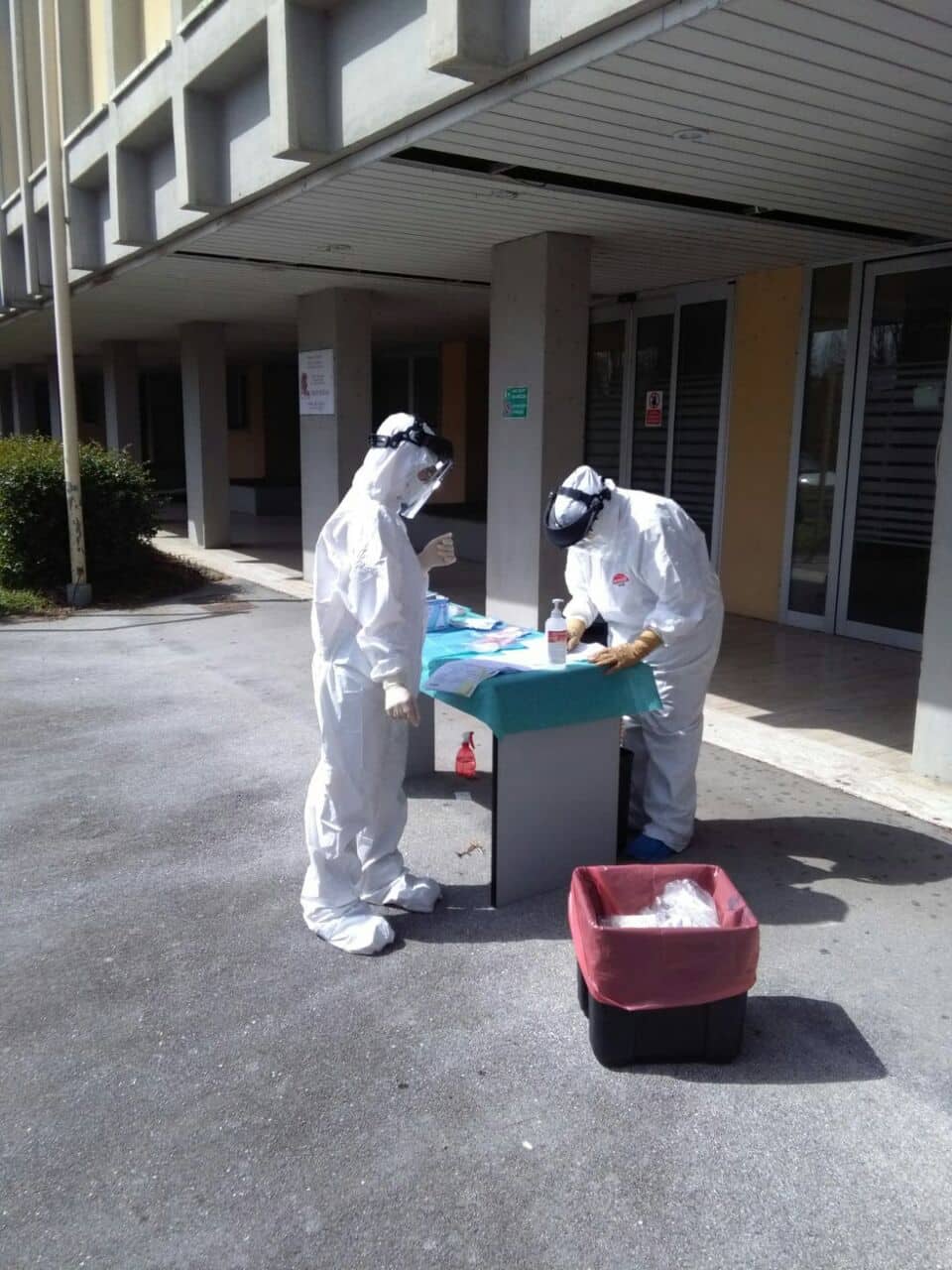 Coronavirus, a Lucca i primi “tamponi in auto”