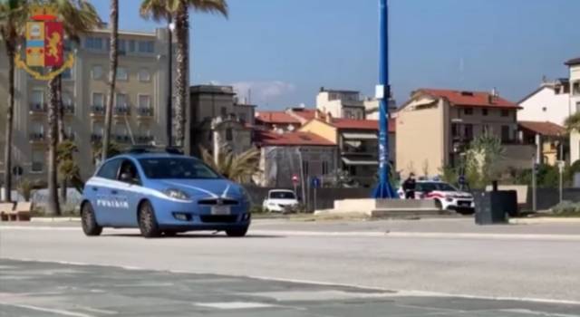 Preso dopo i furti nei locali di via Coppino a Viareggio