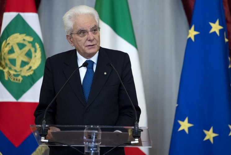 Giornata mondiale contro l’omofobia, Sergio Mattarella: “Le discriminazioni violano il principio di eguaglianza”