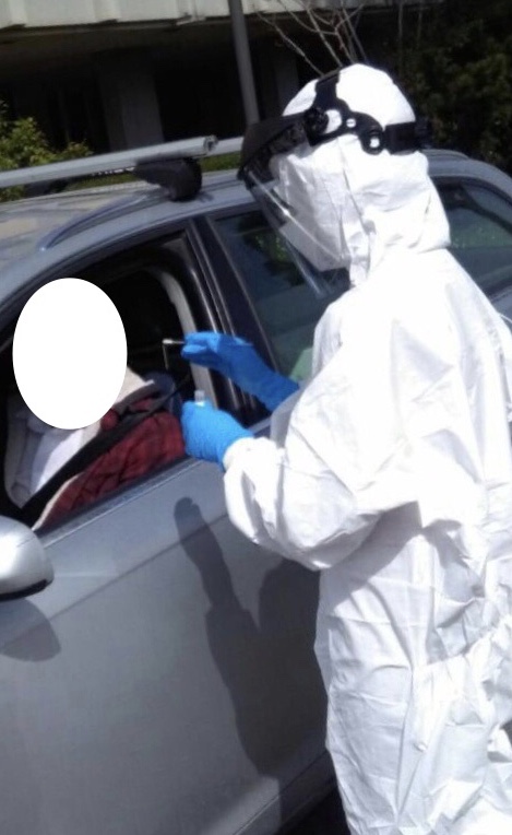 Anche le donne in gravidanza a termine a Lucca  vengono sottoposte a tampone in auto per scoprire l’eventuale presenza di infezione da Coronavirus