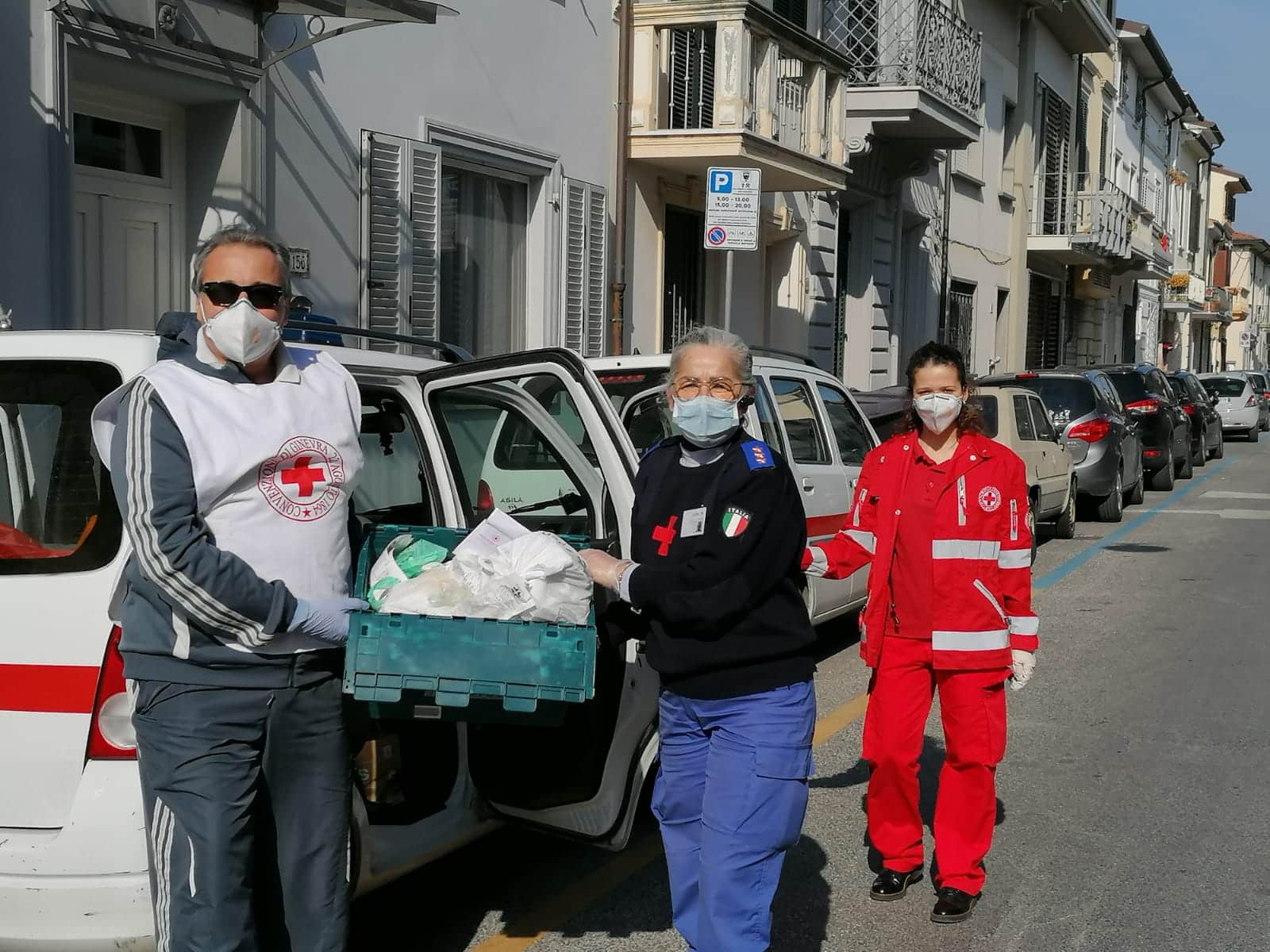 Farmaci e alimenti consegnati dalla Croce Rossa di Viareggio, numeri da capogiro