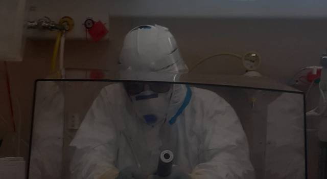 La Rianimazione di Livorno ha un’arma in più nella lotta al contagio da Coronavirus, è la “Aerosol Box”