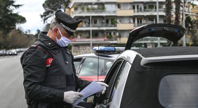 Il pirata della strada si presenta dai carabinieri, è un giovane di Pisa. Il ferito è in coma a Livorno