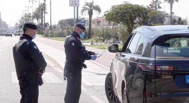 Viareggio: furto in due esercizi commerciali, indagini dei Carabinieri