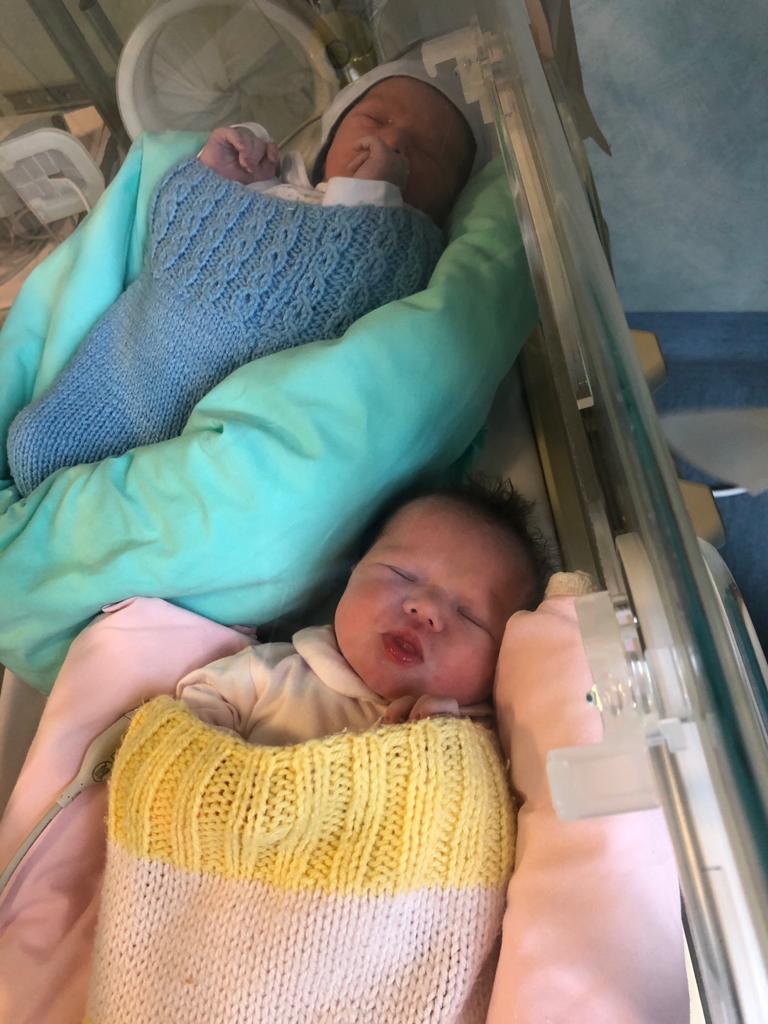 Record di nascite al Santa Chiara: tra i 16 neonati in 24 ore anche due gemelli viareggini