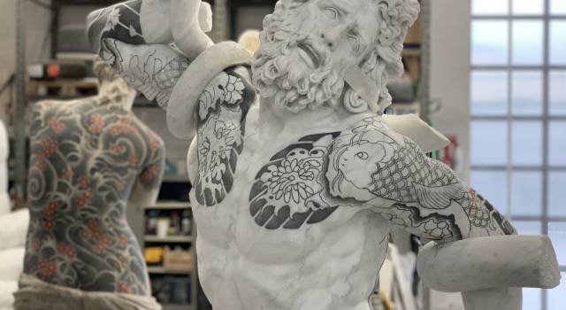 Le sculture tatuate invadono il centro storico di Pietrasanta