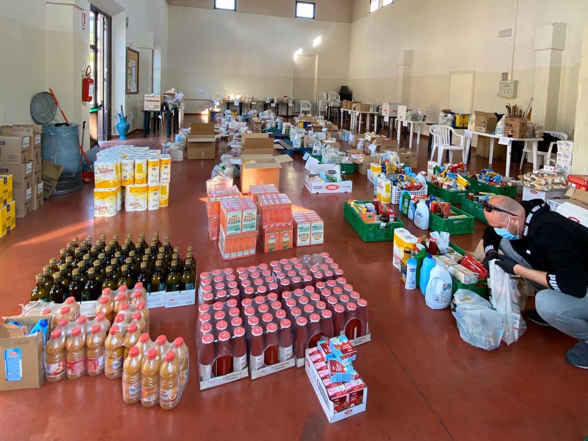 70 pacchi alimentari a settimana, 450 buoni spesa consegnati fino ad oggi, 149 famiglie assistite