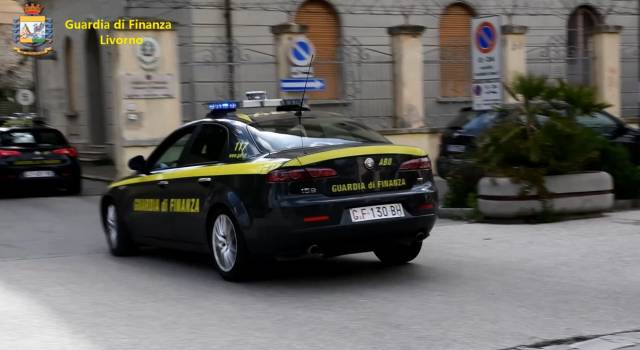 Droga e Coronavirus, commerciante di sapone &#8220;capocordata&#8221; di traffici di cocaina all&#8217;Elba: in 8 ai domiciliari