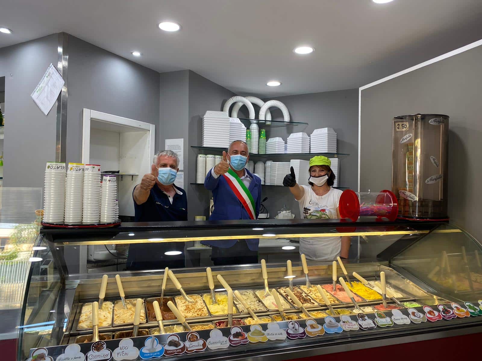 Nuova gestione per la gelateria La Farfalla