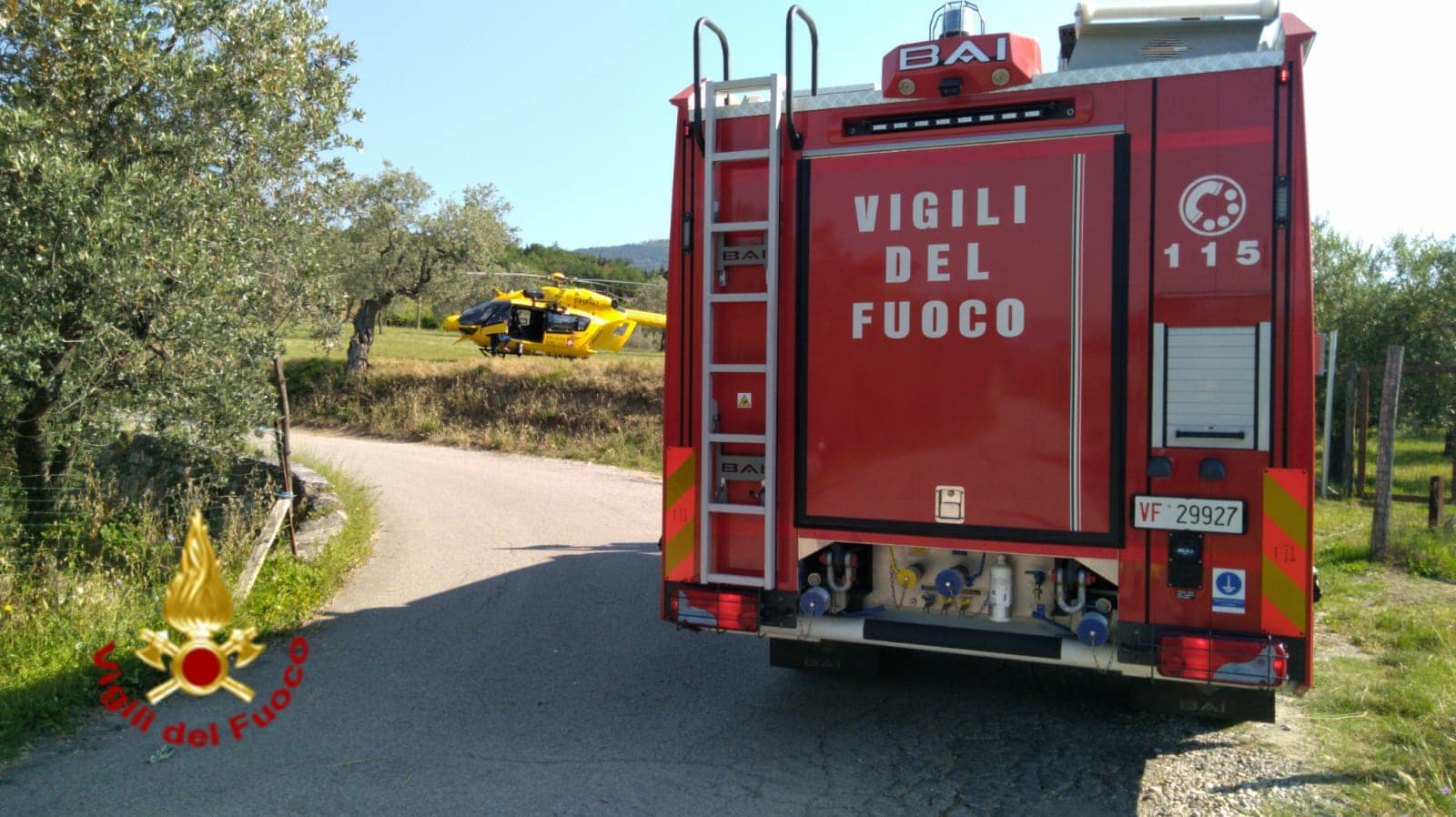 Infortunio nel campo, soccorso dai vigili del fuoco