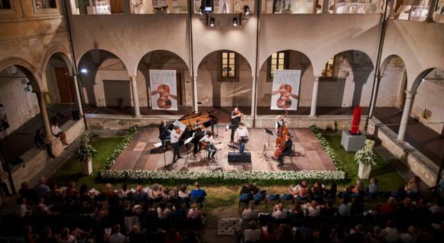 “Pietrasanta in Concerto” al via con Roberto Prosseda, Michael Guttman e Jing Zhao per una grande serata su musiche di Mozart