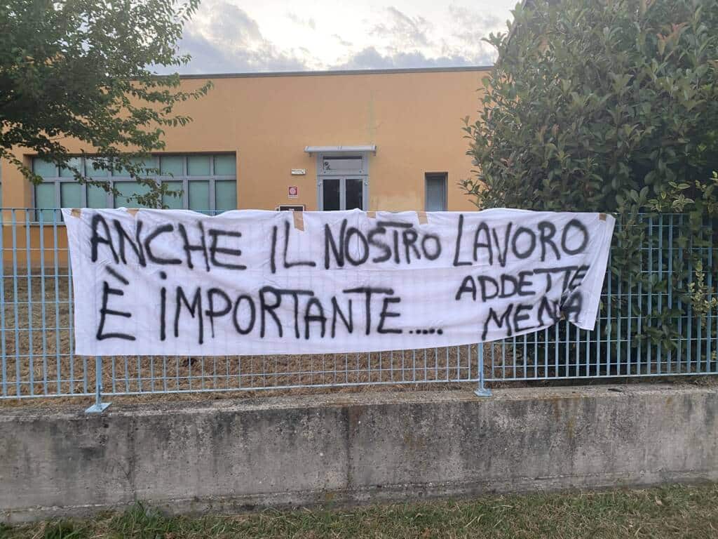 cartello lavoraturi scuola