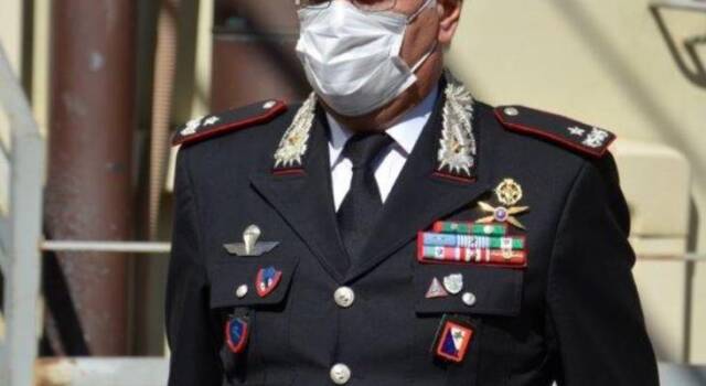 Il generale Masciulli a Lucca, riconoscimenti ai militari che si sono distinti nel 2019