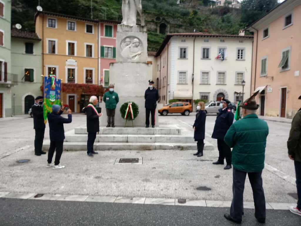 20201104 cerimonia IV novembre seravezza