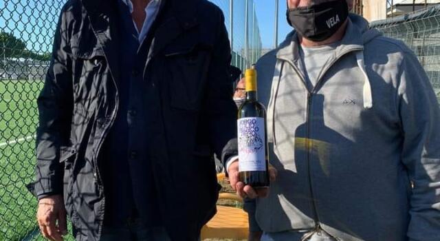 Una bottiglia di vino per la solidarietà, in campo anche Marcello Lippi e l&#8217;assessore Salemi