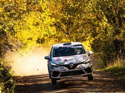 La Renault Clio di MC Racing vince il campionato italiano R1