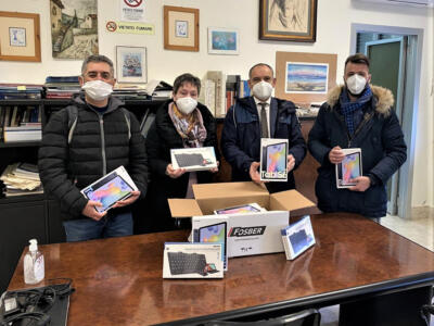Dad, Fosber e Provincia di Lucca donano tablet e tastiere al Galilei-Artiglio di Viareggio