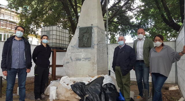 Sant&#8217;Anna, sta per terminare il restauro del monumento ai caduti nei lager