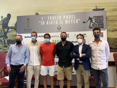 A Forte dei Marmi prima edizione trofeo padel “Io Aiuto il Meyer”