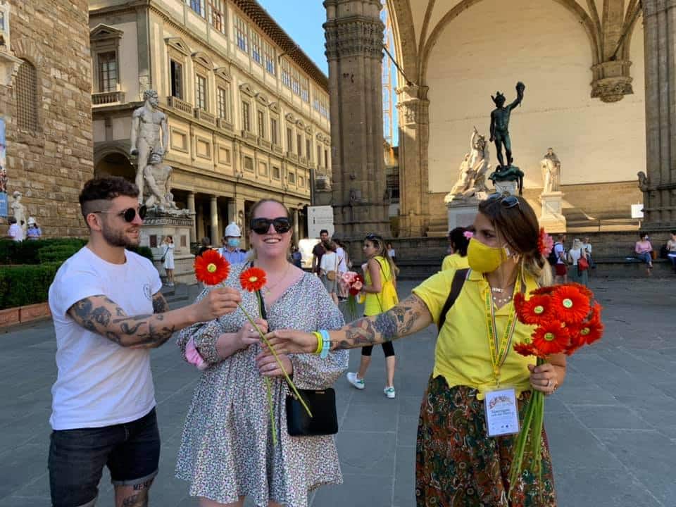 Foto consegna fiori Versilia a Firenze Coldiretti 1