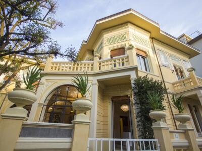 A Villa Argentina un convegno sull’opera dei Chini e l’arte della vetrata in Italia