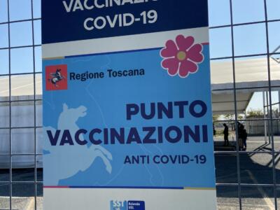 Vaccino Covid, Giani: “Terza dose per 50mila ultrafragili dal 20 settembre”