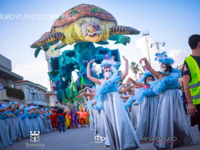 Carnevale Universale, le immagini del primo corso negli scatti di Mauro Pucci