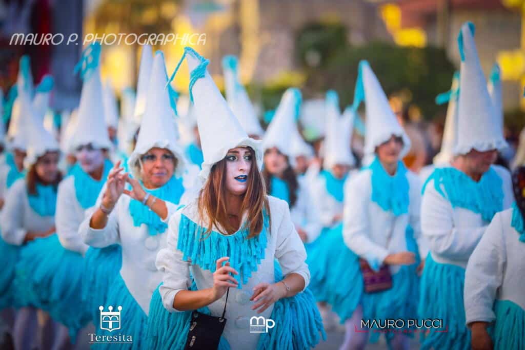 X8A1463 tn Copia