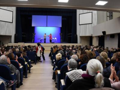 Grande successo al Teatro Comunale di Pietrasanta per il debutto della stagione di prosa 2021-22