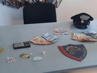 Operazione antidroga dei Carabinieri, arrestate due persone per spaccio di cocaina