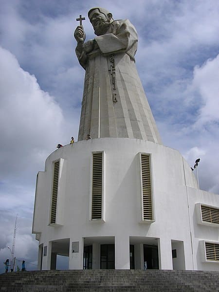 MemorialFreiDamiao2